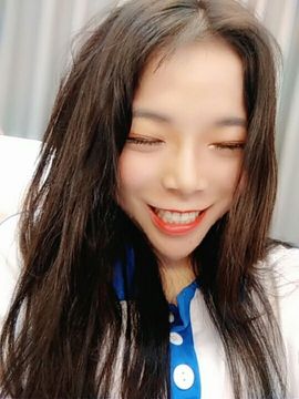 ~月亮小公举~主播照片