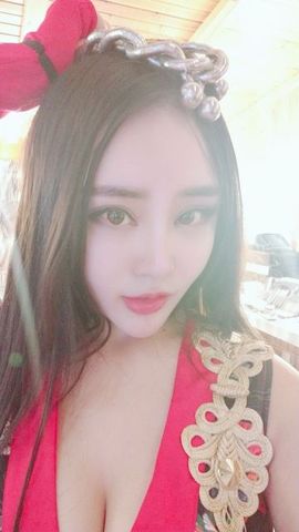 半个温暖主播照片