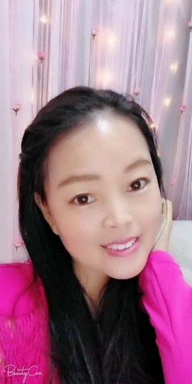 醉美雨露主播照片