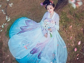 牌王d主播照片