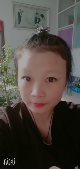 呆萌的猴子主播照片