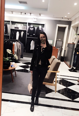 🍀🙈主播照片