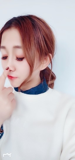 小奶茶d主播照片