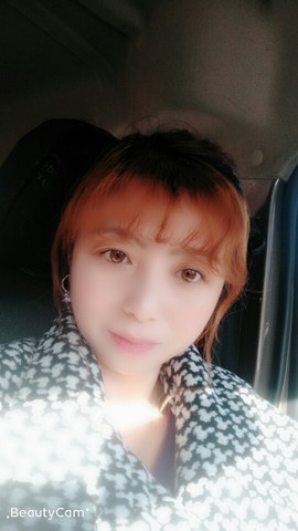 暖暖的ai主播照片