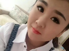 铿锵玫瑰jh主播照片
