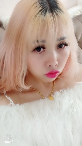 燕宝。主播照片