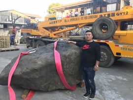 小孔玉石加工主播照片