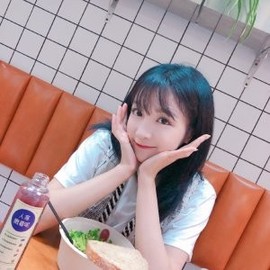 莹莹miss869主播照片
