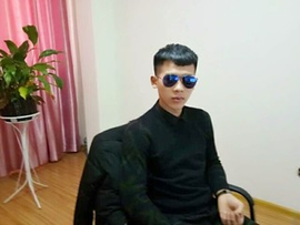 ，，，，狼主播照片