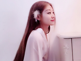 小白大脸萌主播照片