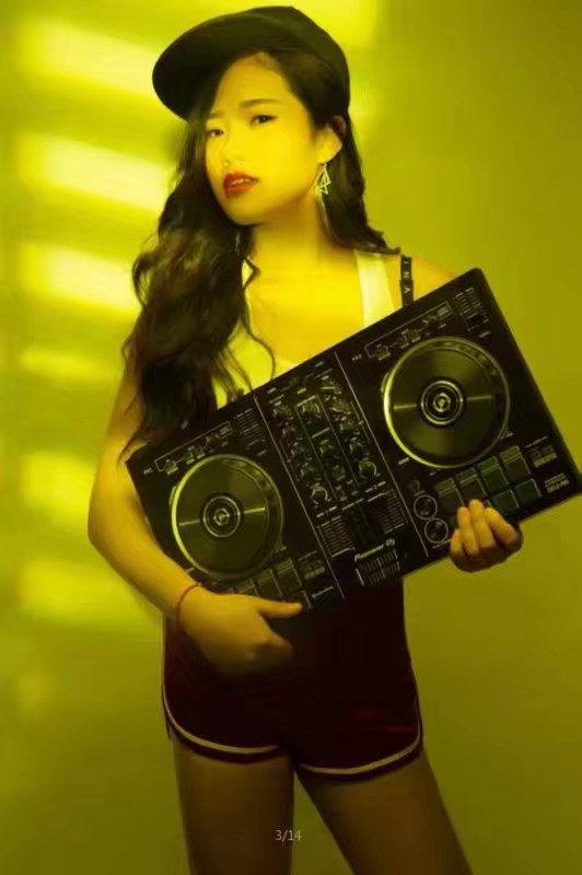 DJ艾米的主播照片