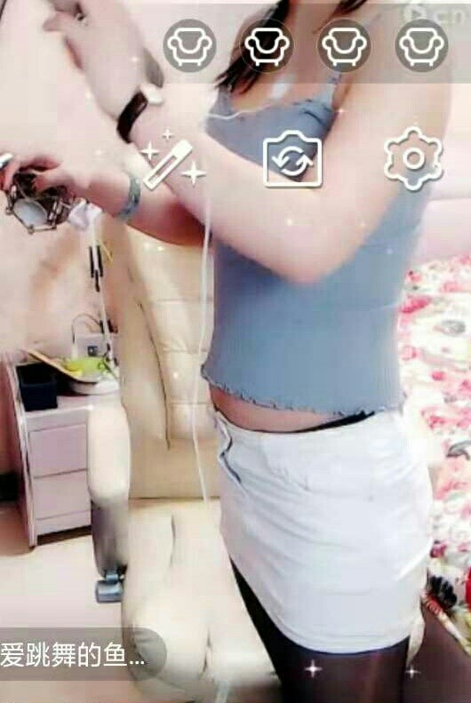 零距离的感伤主播照片