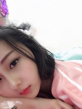 故乡111主播照片