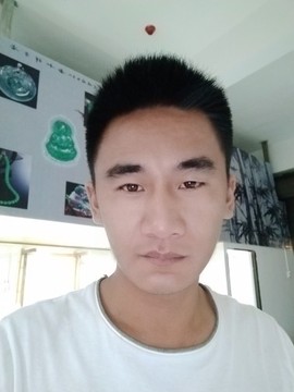 玉赫lei主播照片