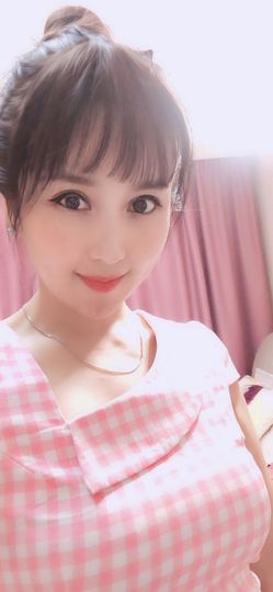 魅丽晴儿主播照片
