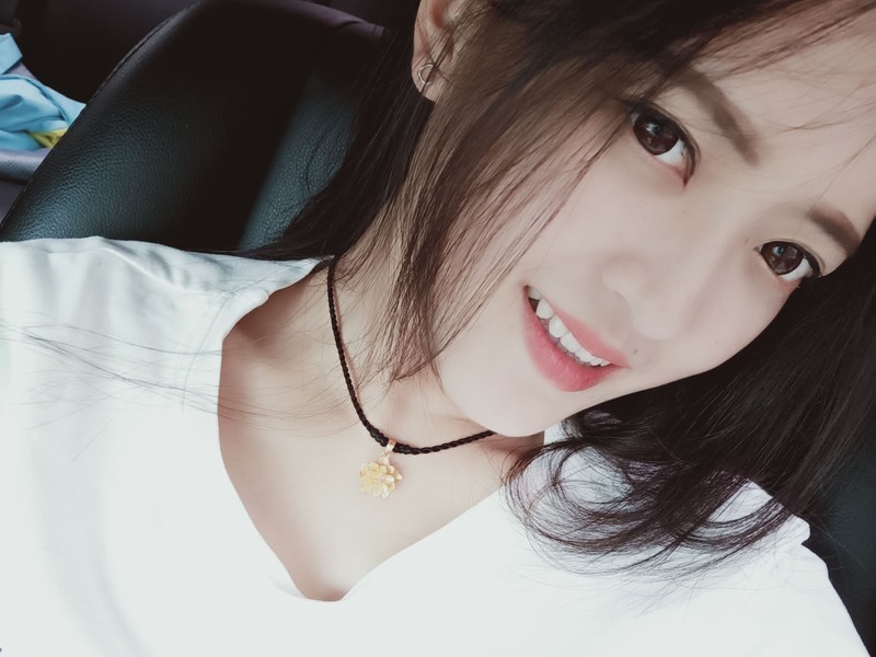 啊霜🌸的主播海报