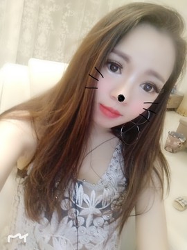 一个小肉包主播照片