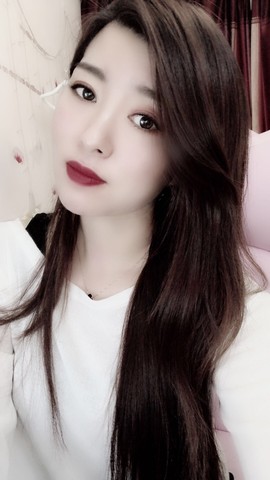 小雅代理ღ好运来主播照片