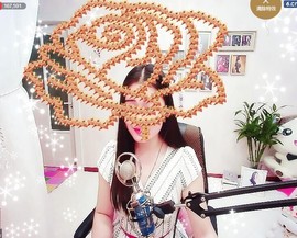 嘻甜甜主播照片