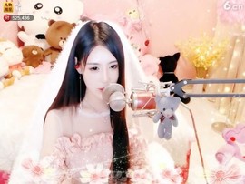 陆七萬主播照片
