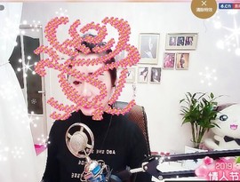 嘻甜甜主播照片