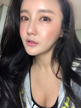 韩国迪丽凯丽主播照片