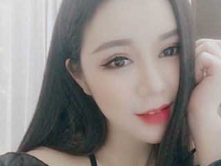 ？成熟的主播照片
