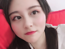雨宝是个傻白甜主播照片