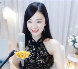 右手还是那个右手！！主播照片