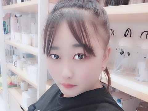 珂珂呀💗海报