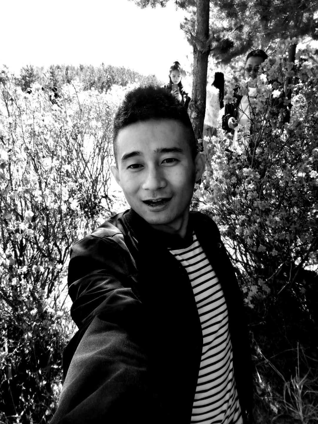 …我是誰的主播照片