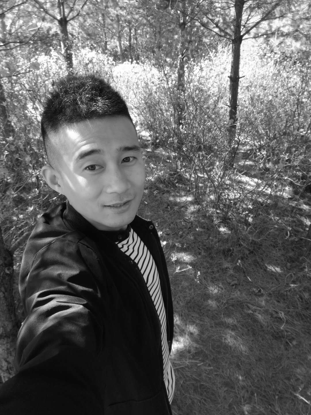 …我是誰的主播照片