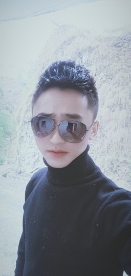 小凉山杰克惹主播照片