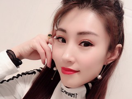 3358998533主播照片