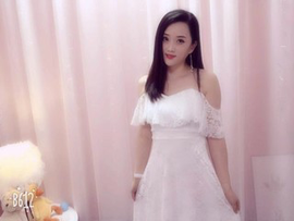 邓召玉主播照片