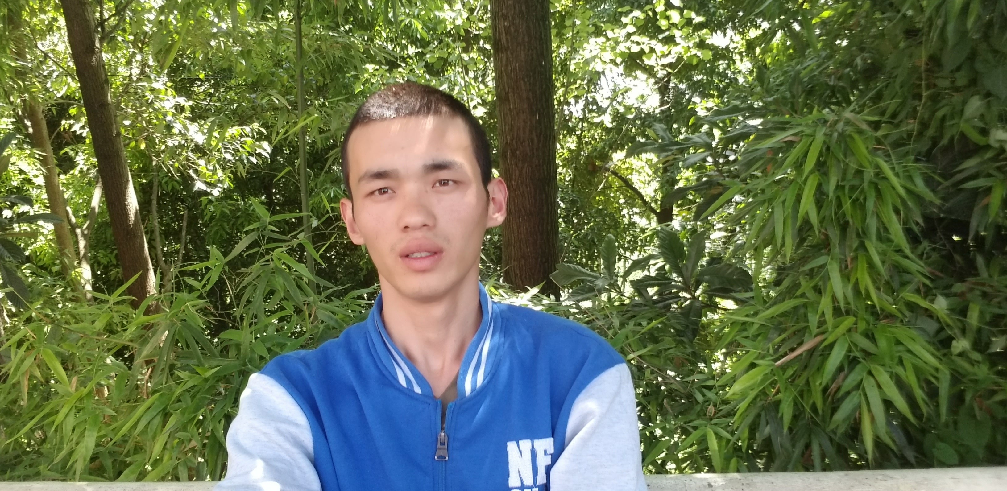 重庆小星星主播照片