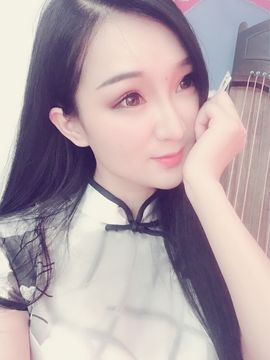 李沐汐古筝主播照片
