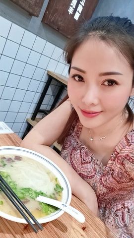 🎵家中有事休主播照片