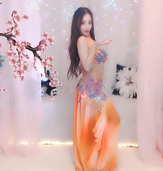八百米的主播照片