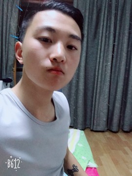 初七🐻主播照片