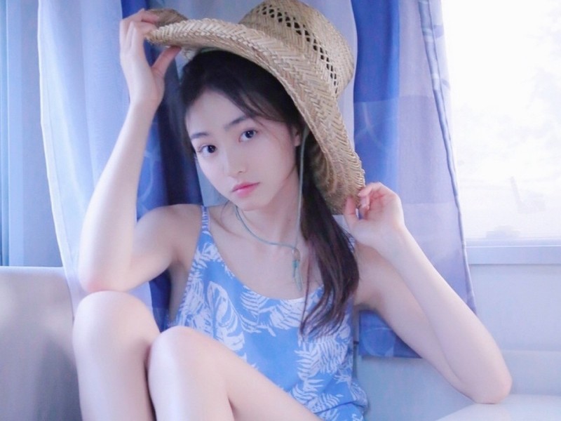 抱抱🍇歌手的主播海报