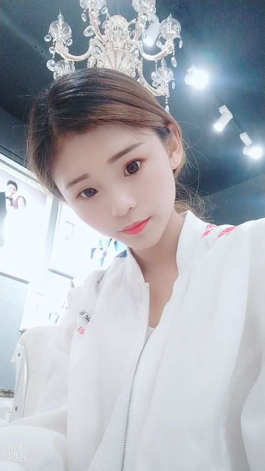 请叫喵喵~卡神💍的主播照片