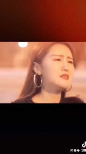 醒醒吧沉浸在不幸的感情当中