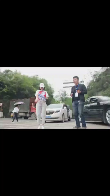 小江pk美女