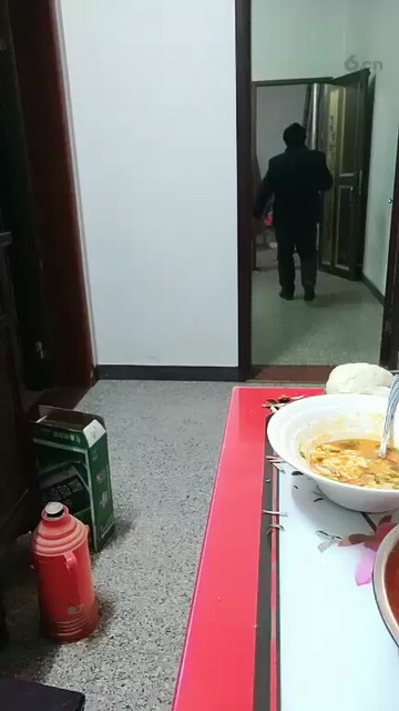 😂
