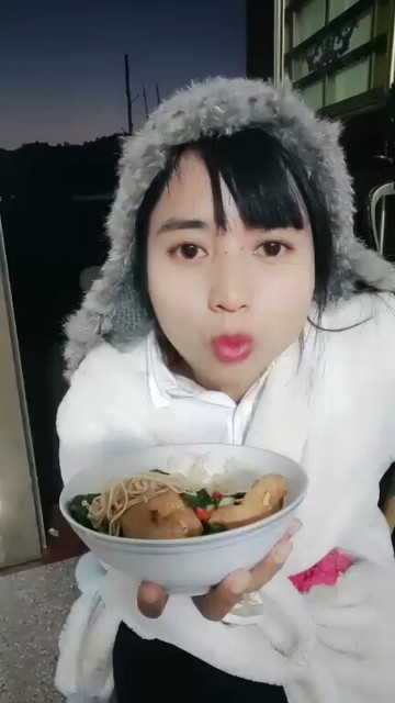 😂