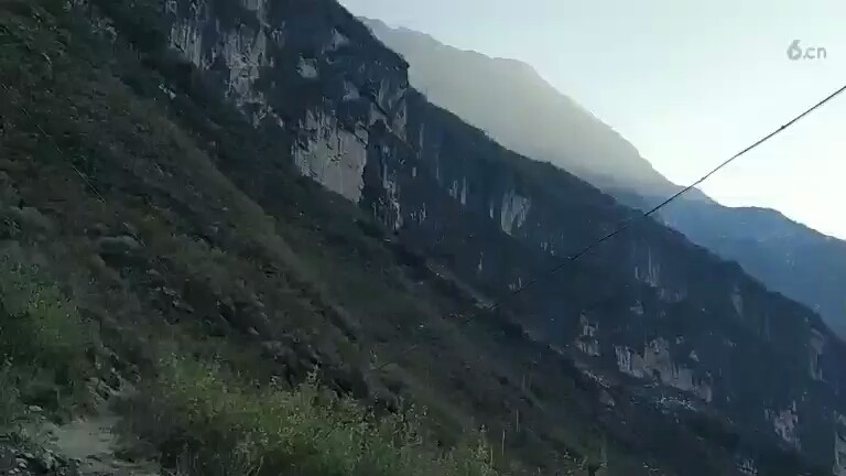 主播说悬崖村昨天下雪了还没化完