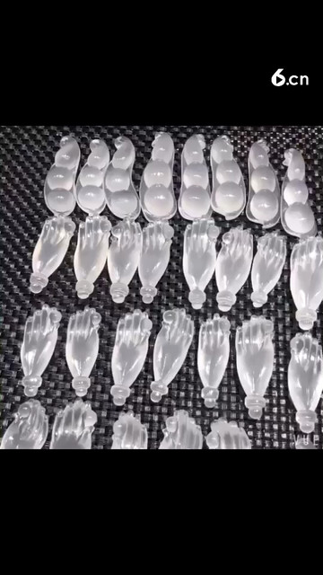 宝石光吊坠