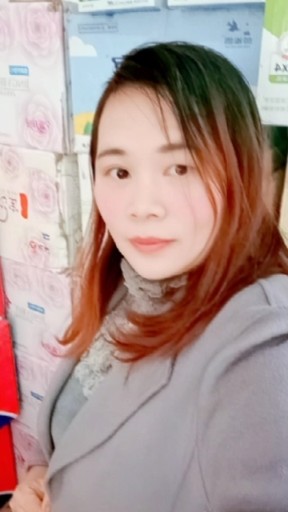 老女人也来自拍一个