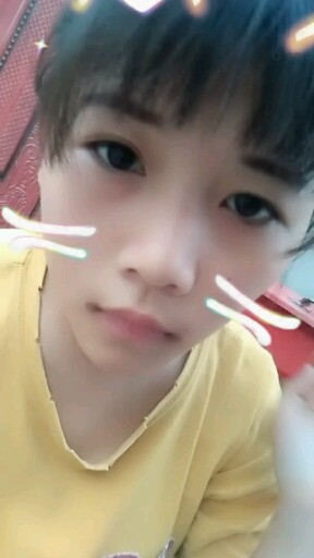 一个大眼，一个小眼，你们爱吗